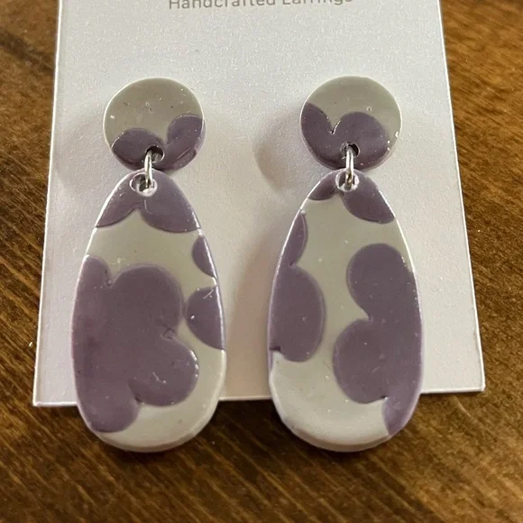 Glossy Handcrafted Earrings - Picture 10 of 12